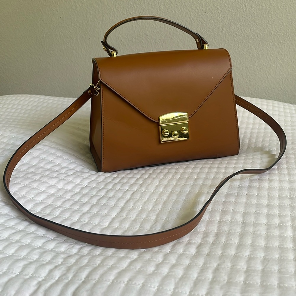Brown Leather Too Handle Bag with detachable Strap